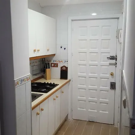 Coqueto Estudio Con Vistas En Apartamento *
